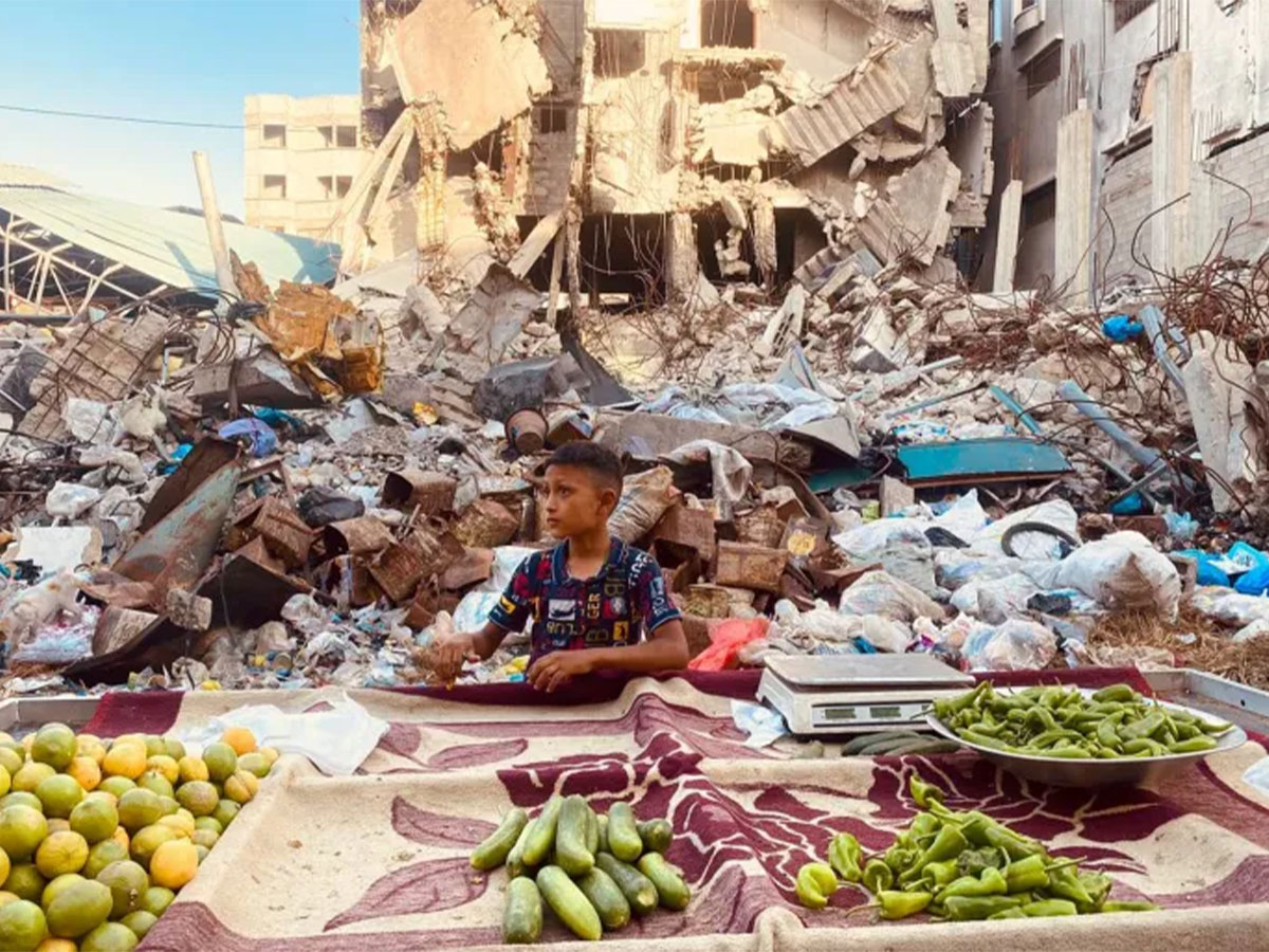 Fruits and vegetables are disappearing in Gaza as prices rise