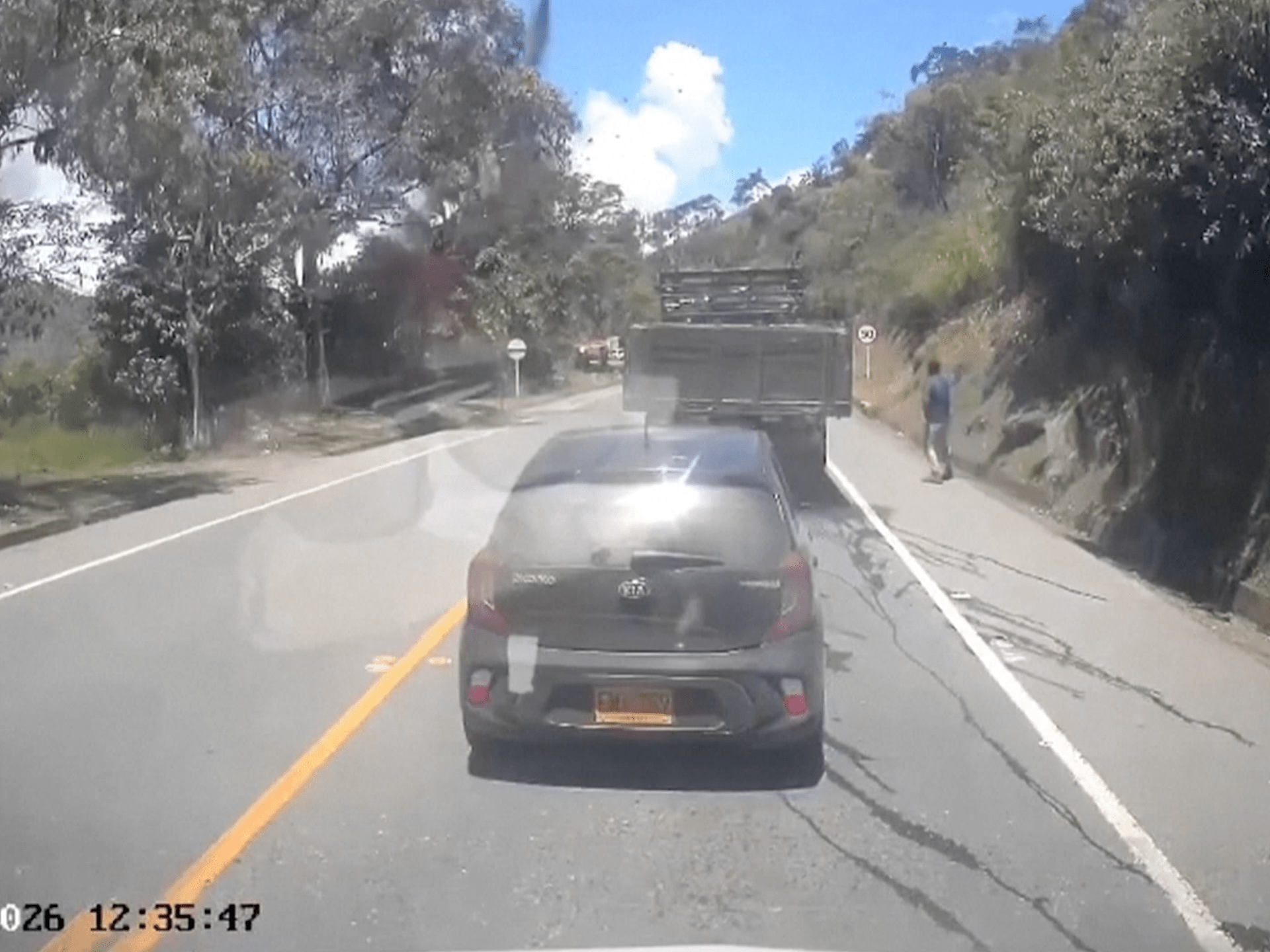 New footage shows moment of deadly bus bombing in Colombia