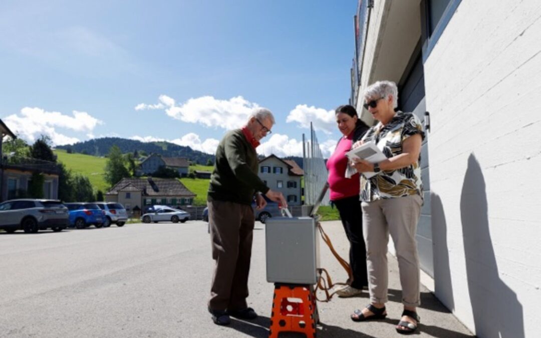 Swiss right-wing plan to cap population rejected by narrow margins